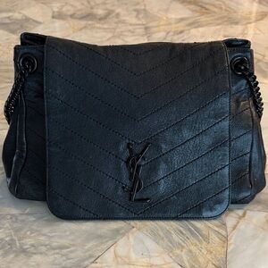 Yves Saint Laurent Nolita leather bag with black hardware - EXCELLENT condition